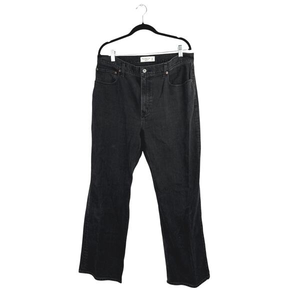 Abercrombie & Fitch 90's Relaxed Black High Rise Straight Leg Denim Jeans Sz 32 - Picture 1 of 5